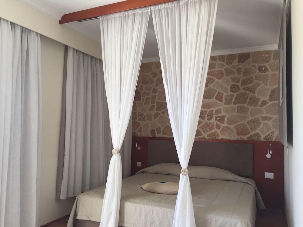 Al Mare Villas Kiotari Exterior photo
